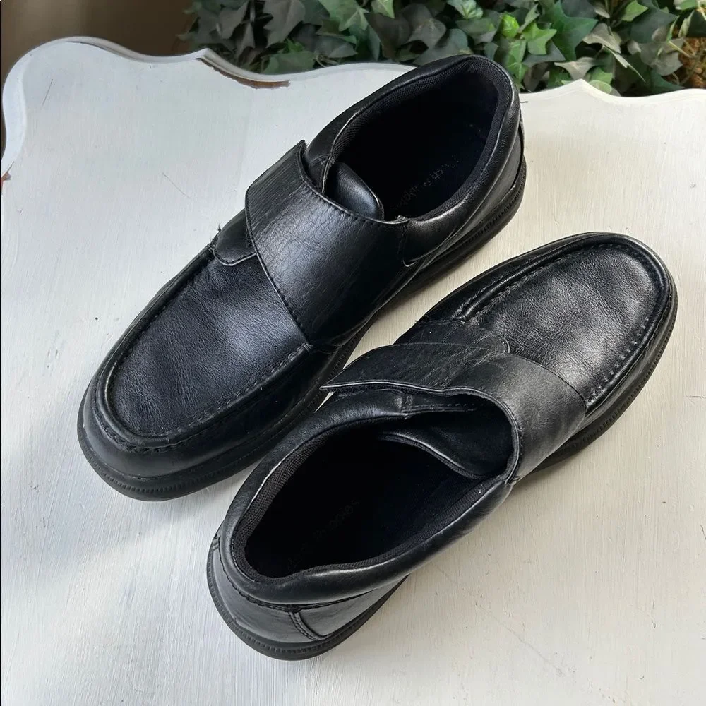 Hush Puppies elegant black